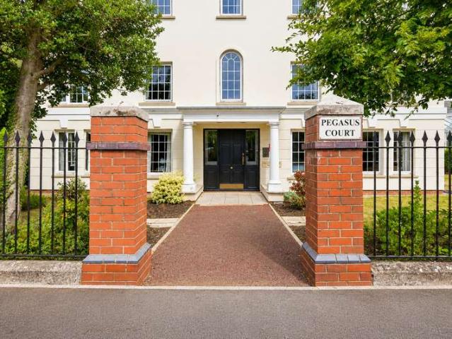 Flat for sale in Golden Valley, Gloucestershire