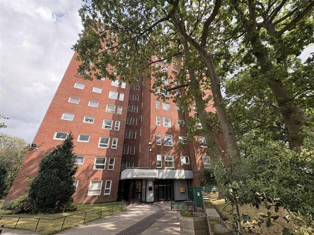 Flat for sale in Wake Green, Birmingham