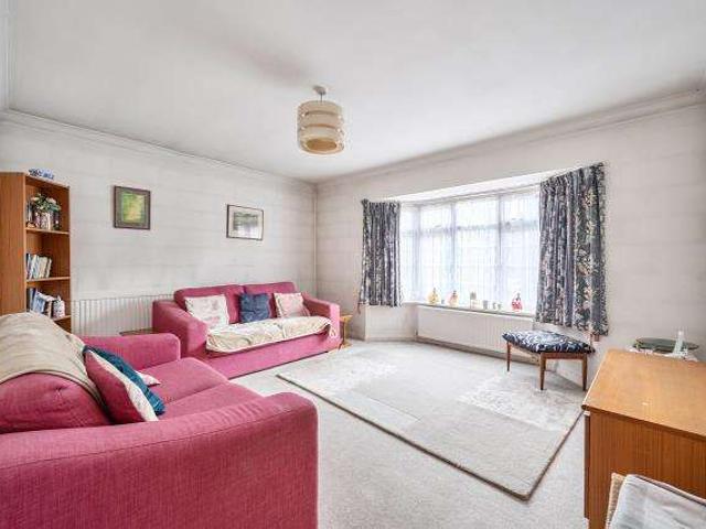 Flat for sale in Horsell, Woking
