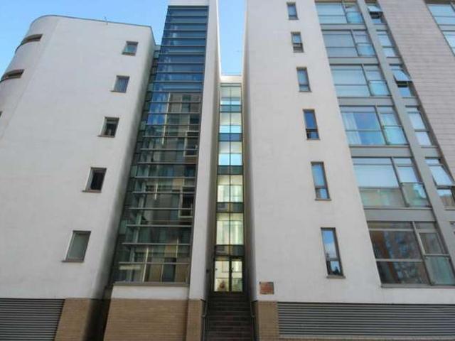 Flat for sale in Georgia, Greater Manchester