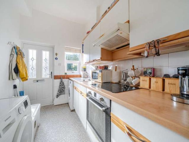 Flat for sale in Broadwater Down, Sandown Park