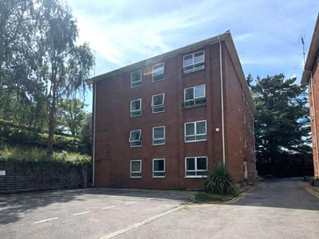 Flat for sale in Golden Valley, Gloucestershire