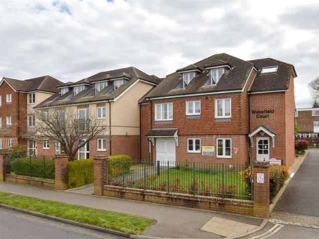 Flat for sale in Highwood, Horsham