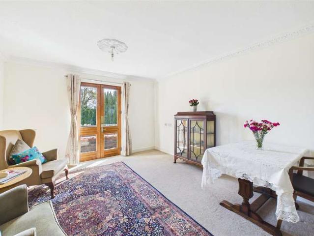 Flat for sale in Hotwells, Feckenham