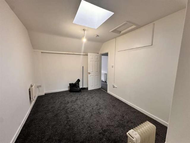 Flat for rent in Harts Hill, Brierley Hill