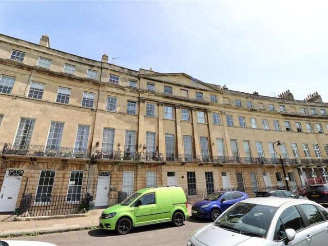 Flat for sale in Kingsmead, Bath