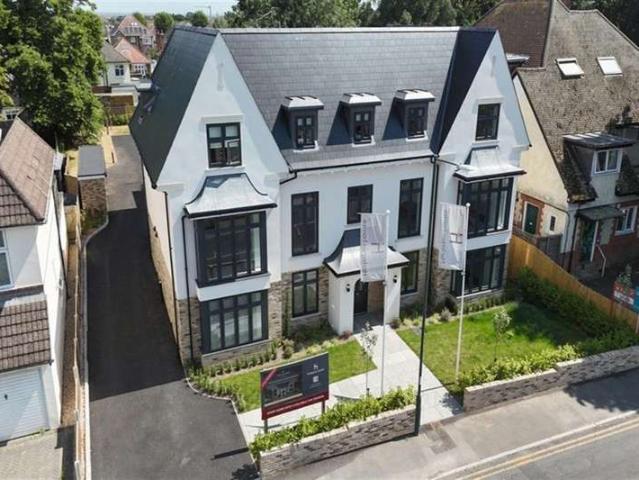 Flat for sale in Wick, Bournemouth
