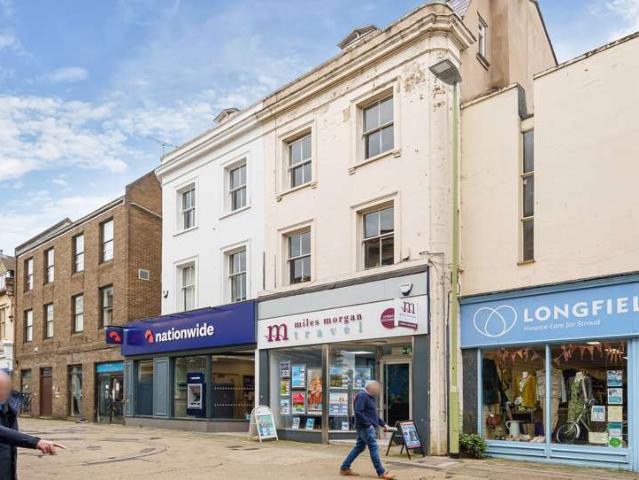 Flat for sale in Stroud, School House