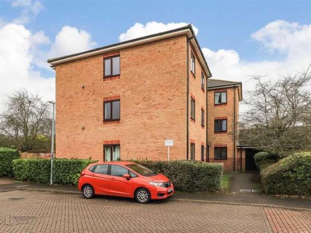 Flat for sale in Arrington, Cambridgeshire