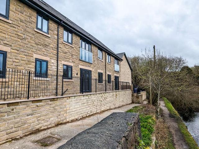 Flat for rent in Greenheys, Greater Manchester