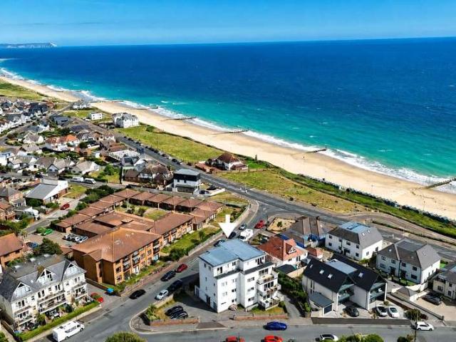 Flat for sale in Wick, Bournemouth