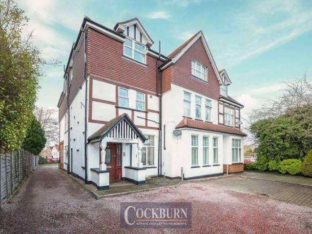 Flat for sale in Middle Park, Greater London