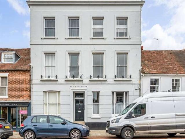 Flat for sale in Chichester, Littlecote