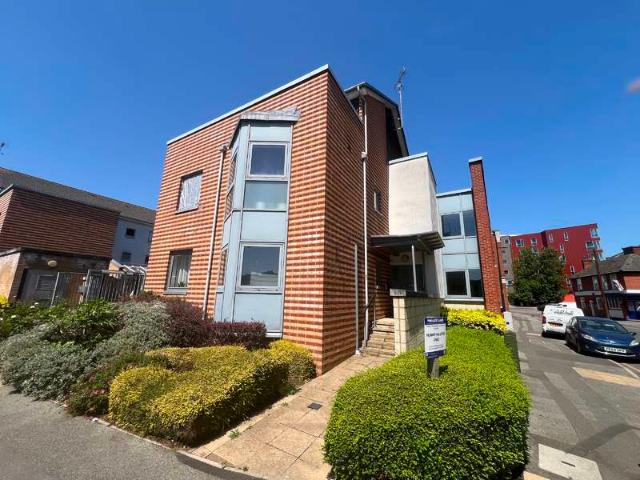 Flat for rent in Key Street, Suffolk