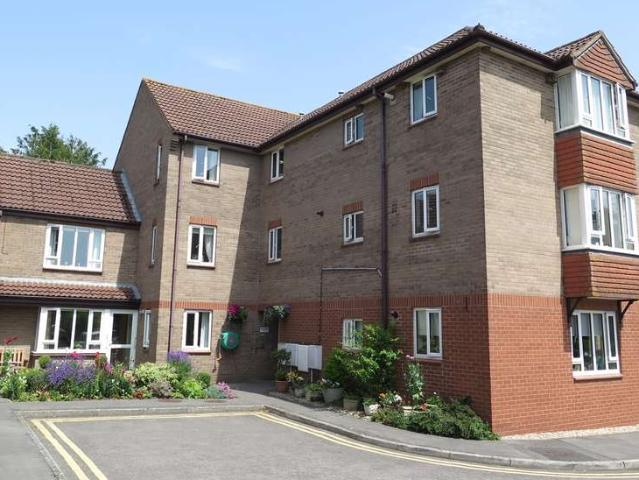 Flat for sale in Wells, Somerset