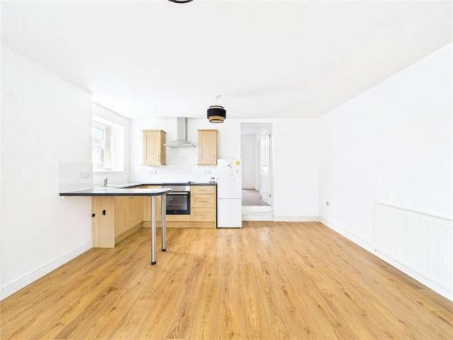 Flat for rent in Feckenham, City Of Bristol