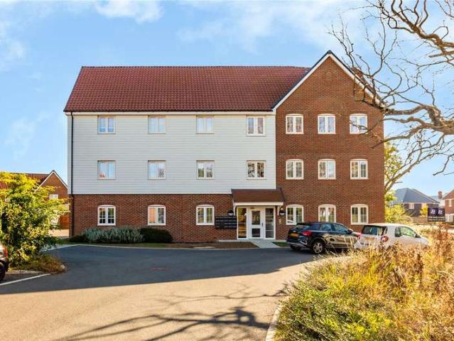 Flat for sale in Chelmsford, Essex