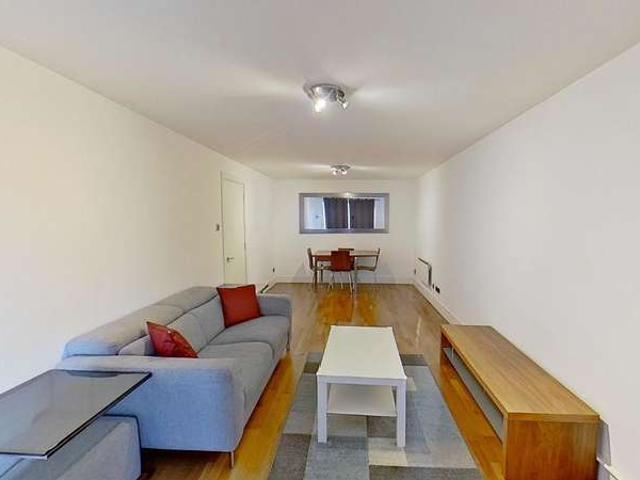 Flat for rent in Isle Of Dogs, Greater London