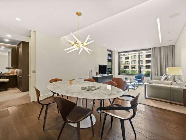 Flat for sale in East Marylebone, Mayfair