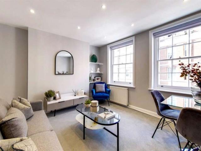 Flat for sale in City of Westminster, Greater London