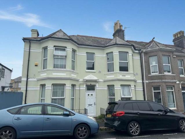 Flat for sale in St.Judes, Mount Wise