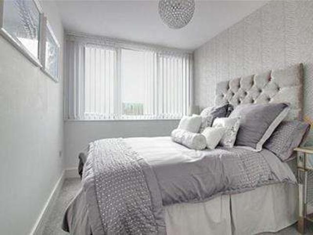 Flat for sale in Broxbourne, Hertfordshire