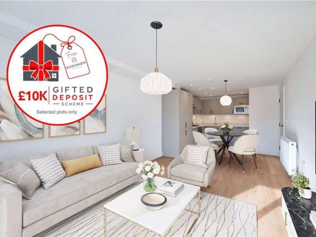 Flat for sale in West Ewell, Ewell