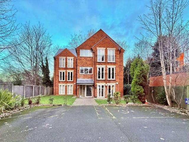 Flat for sale in Dixons Green, West Midlands