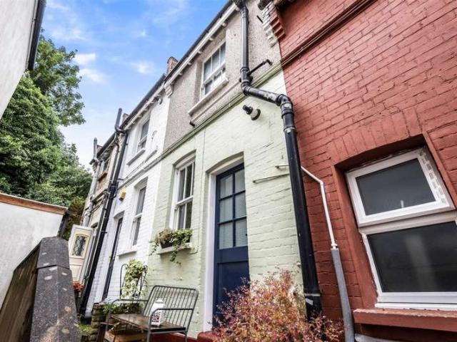 Flat for rent in Greater London