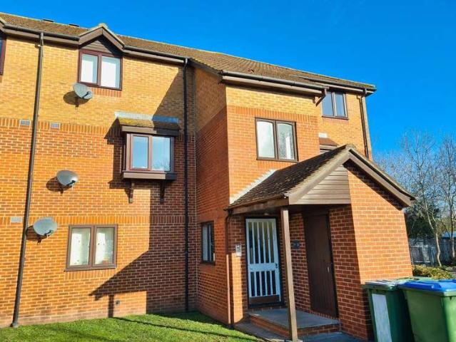 Flat for sale in Redbridge, City Of Southampton