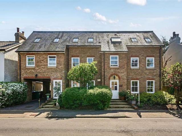 Flat for rent in Norbiton, Greater London