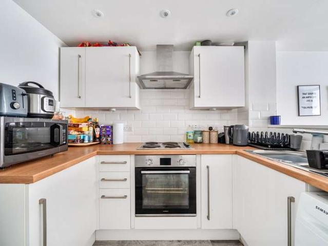 Flat for sale in Ferndale, Sandown Park