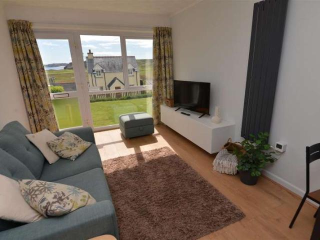 Flat for sale in Penally