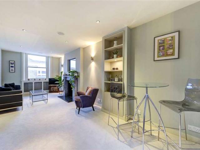 Flat for sale in Notting Hill, Greater London