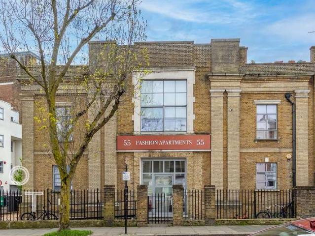 Flat for sale in Maitland Park, Greater London
