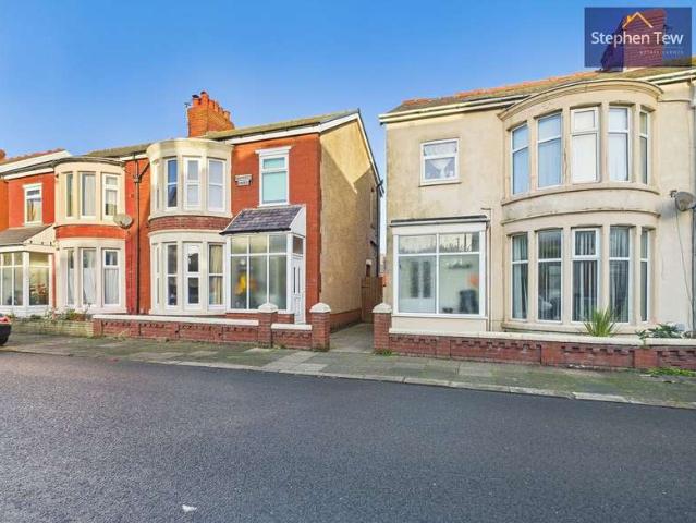 Flat for sale in Claremont, Blackpool