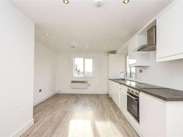Flat for rent in Greenbridge, Stratton St. Margaret