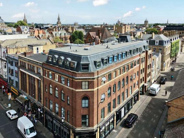 Flat for sale in The Slade, Oxfordshire