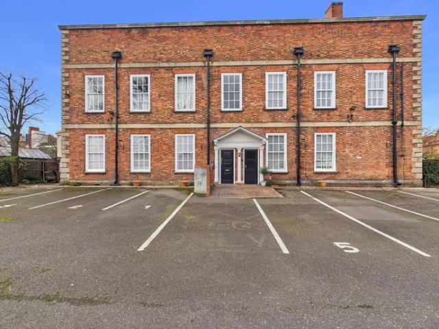Flat for sale in Alverton, East Midlands