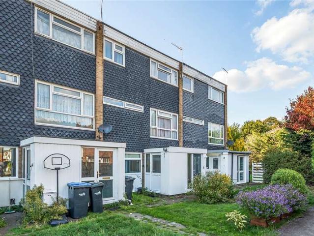 Flat for sale in Carterhatch, Greater London