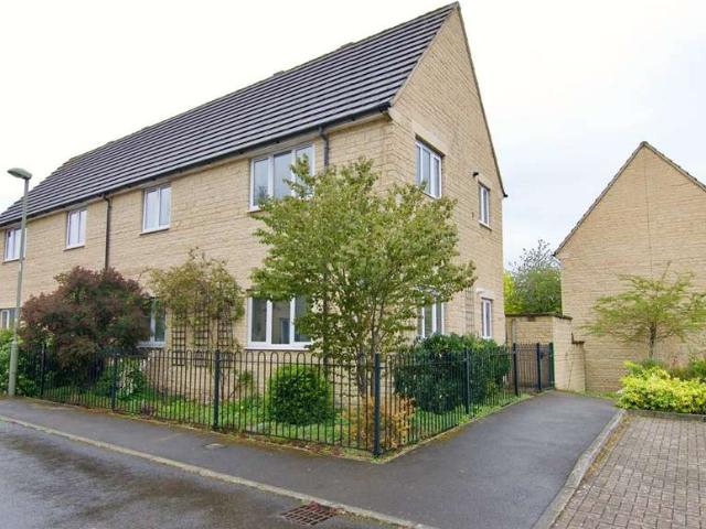 Flat for rent in Black Bourton, Oxfordshire