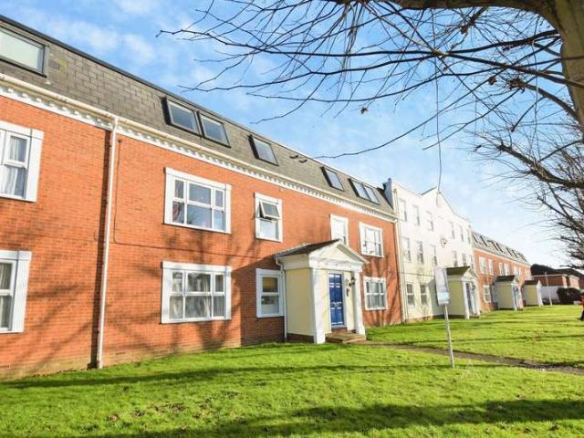 Flat for rent in Watermead