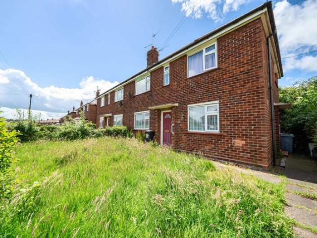Flat for sale in Woolstanwood, Hammond Street