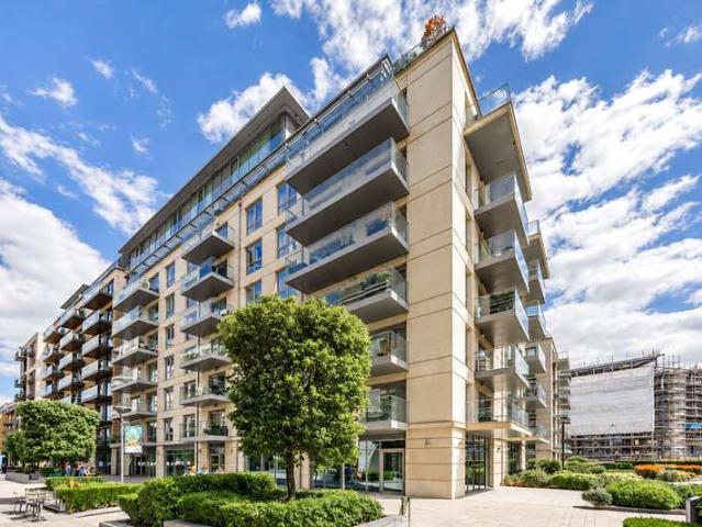 Flat for sale in Fulham Reach, Greater London