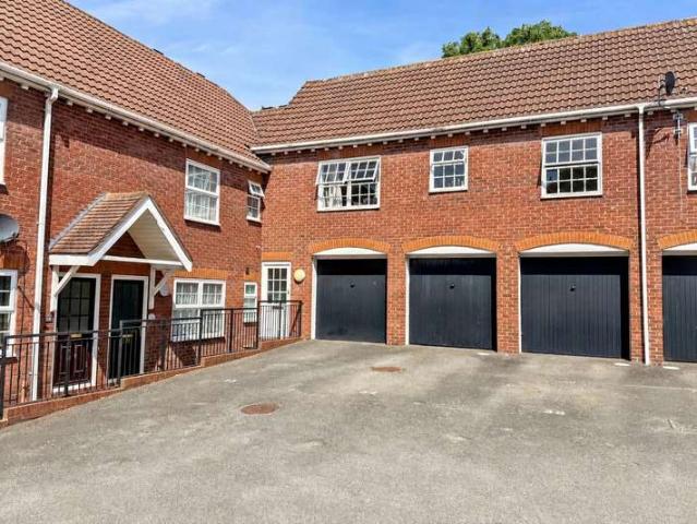 Flat for sale in Peterborough