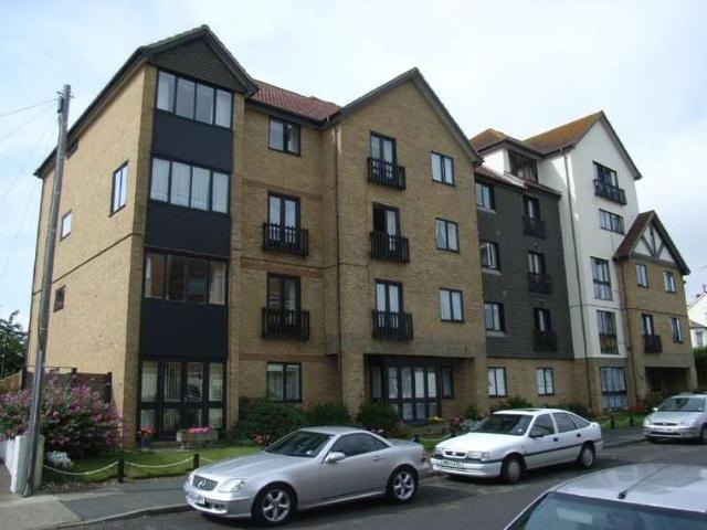 Flat for sale in Dumpton Gap, Acol