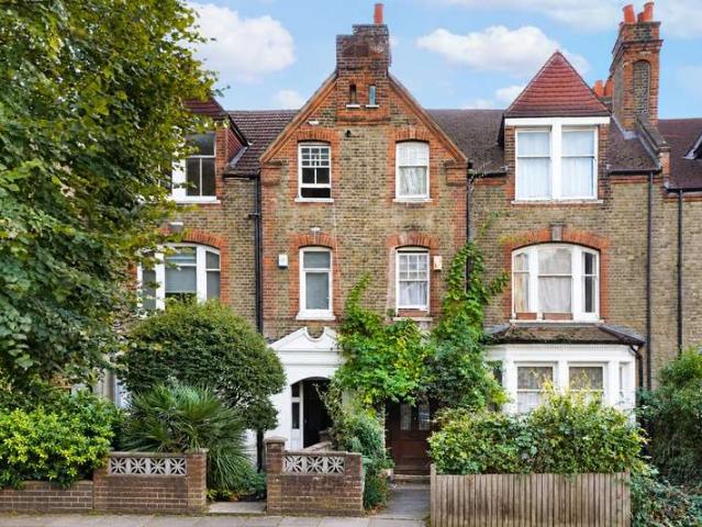 Flat for sale in London Borough of Lewisham, Greater London