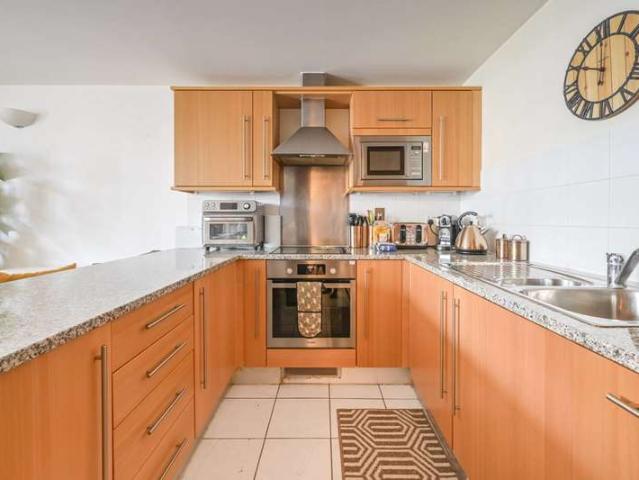 Flat for rent in Aldgate, St. George in the East