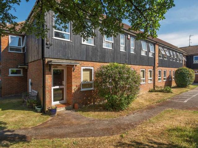 Flat for sale in Jordans, Buckinghamshire