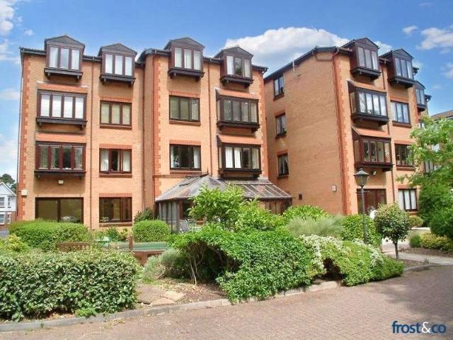 Flat for sale in Poole